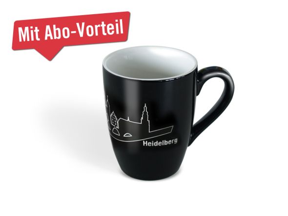 Schwarze Tasse mit weißer Heidelberg Skyline und weißem Heidelberg Schriftzug